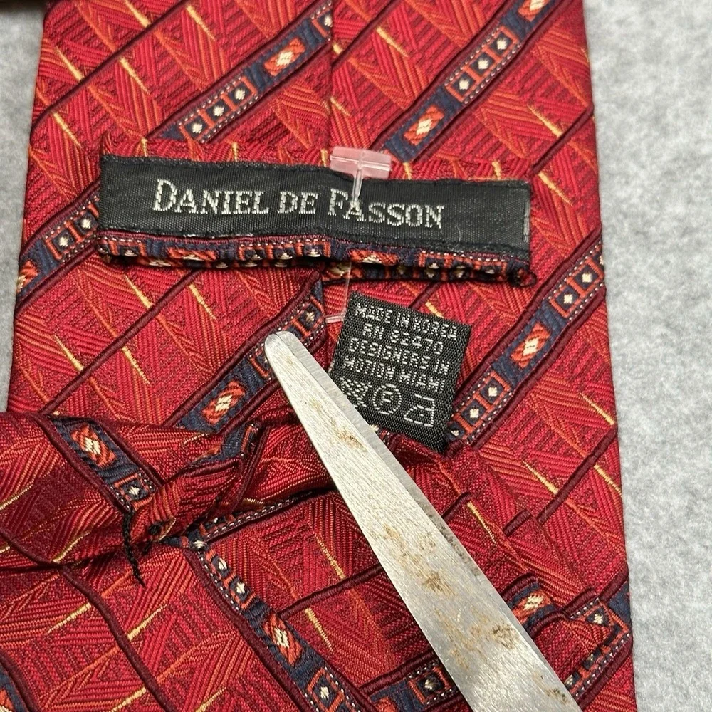 Daniel De Fasson Red Geometric Jacquard Stripe Silk Tie Italy Designer‎ NOTE
